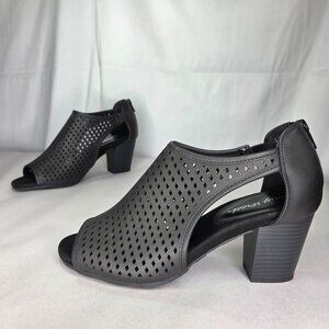 Easy Street Amiri - Womens 9.5 Black Sandal Medium